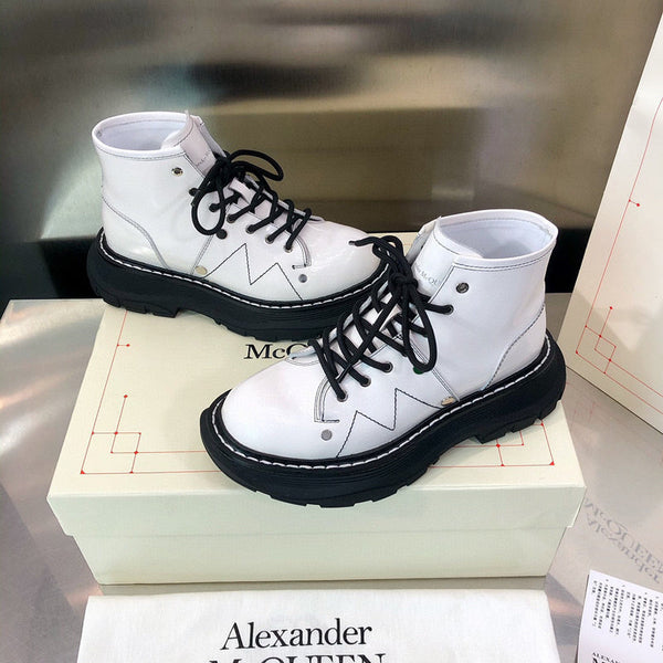 Alexander McQueen shoes Style 287 - close-up of luxury comfort fit