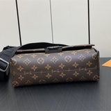  Everyday carryall bag front view 25