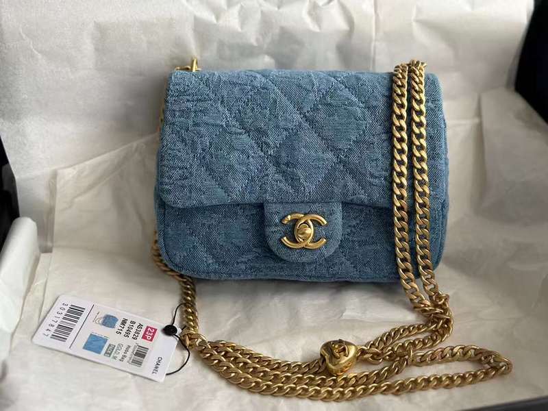 Zivas Charm Streamlined Design Luxury Handbag (Elevated Accessory Essential) – Front View