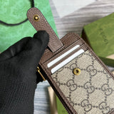 Fluid handbag styled for everyday wear