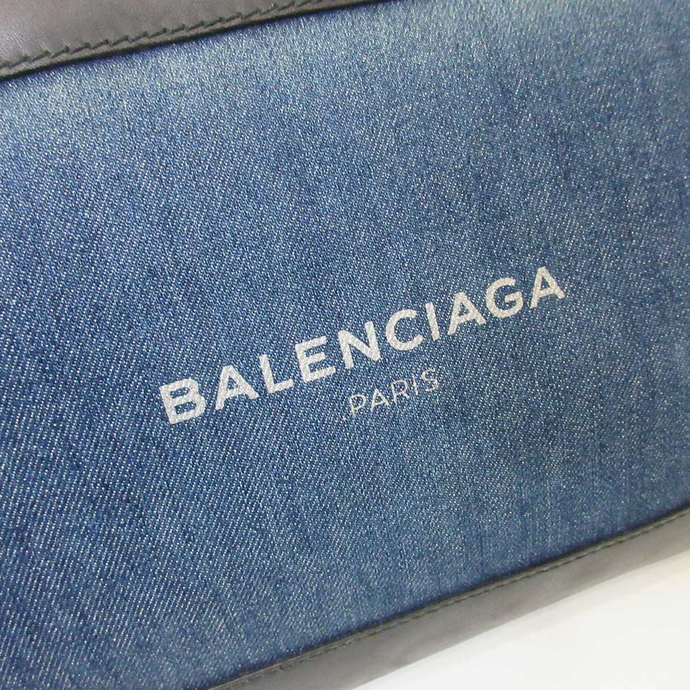 Solvarin elegant leather Luxury Bag interior detail