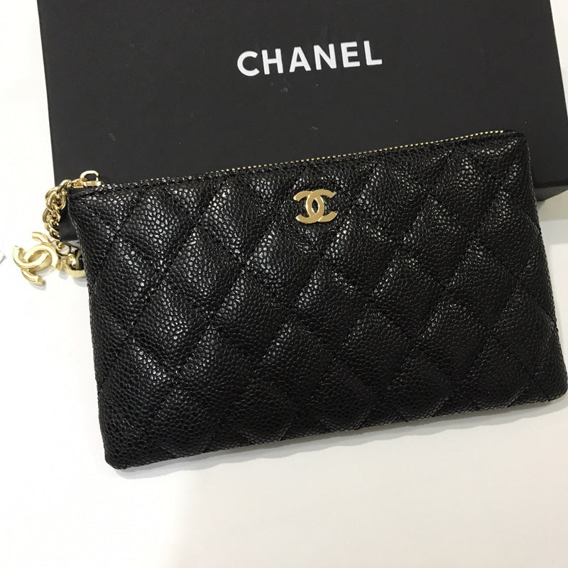 Zivas Charm Contemporary Flair Everyday Handbag (Elevated Accessory Essential) – Lifestyle Shot