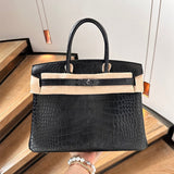  everyday structured bag styled with outfit 18