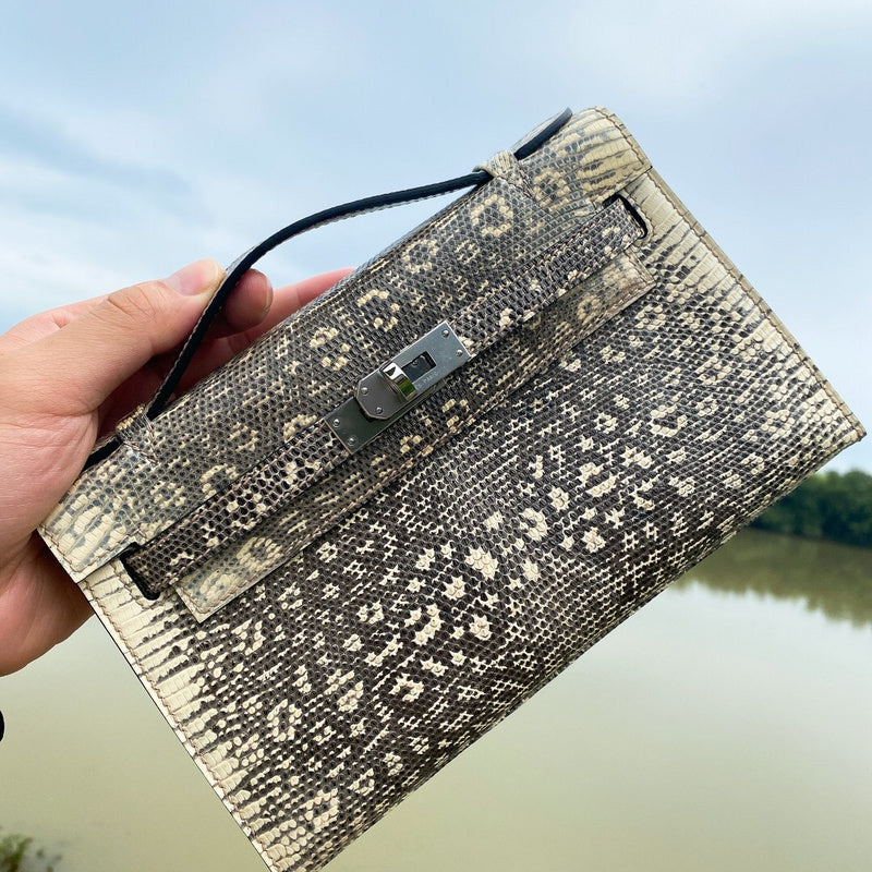 Close-up detail of crisp bag design