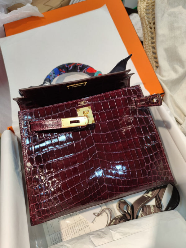 Graceful bag women's premium everyday handbag