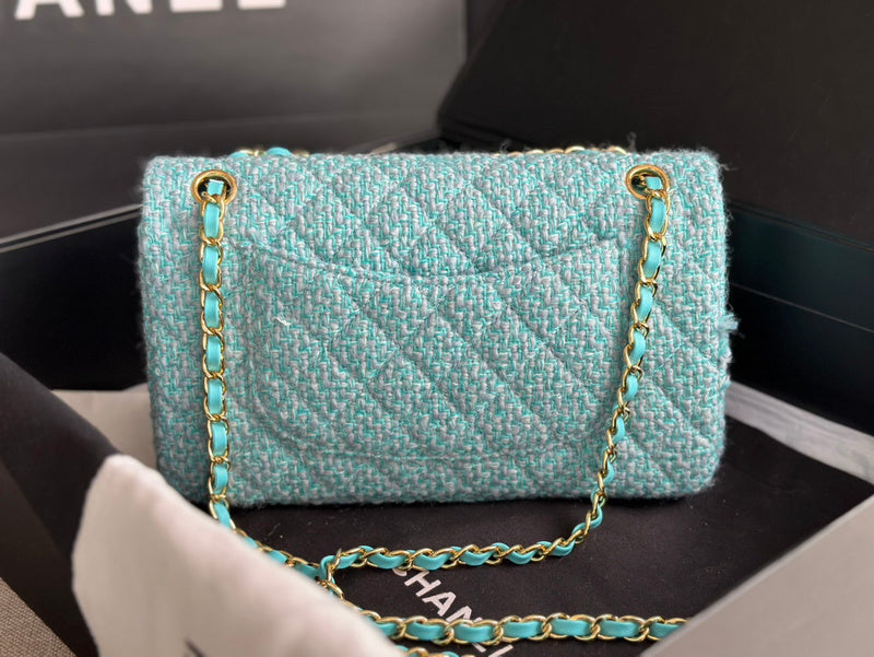  mid purse view 10
