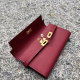 Close-up detail of everyday-ready bag design