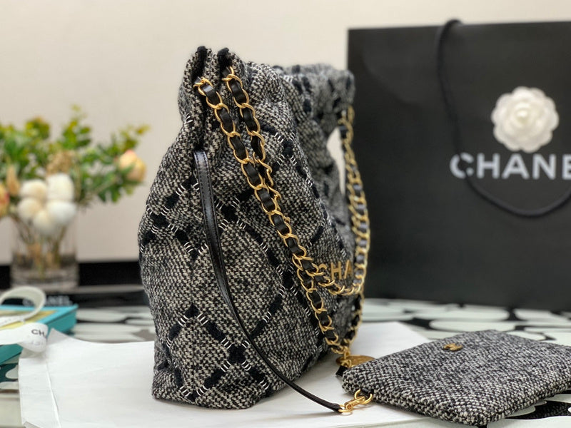 Zivas Charm Timeless Appeal Designer Handbag (Modern Wardrobe Staple) – Full Silhouette