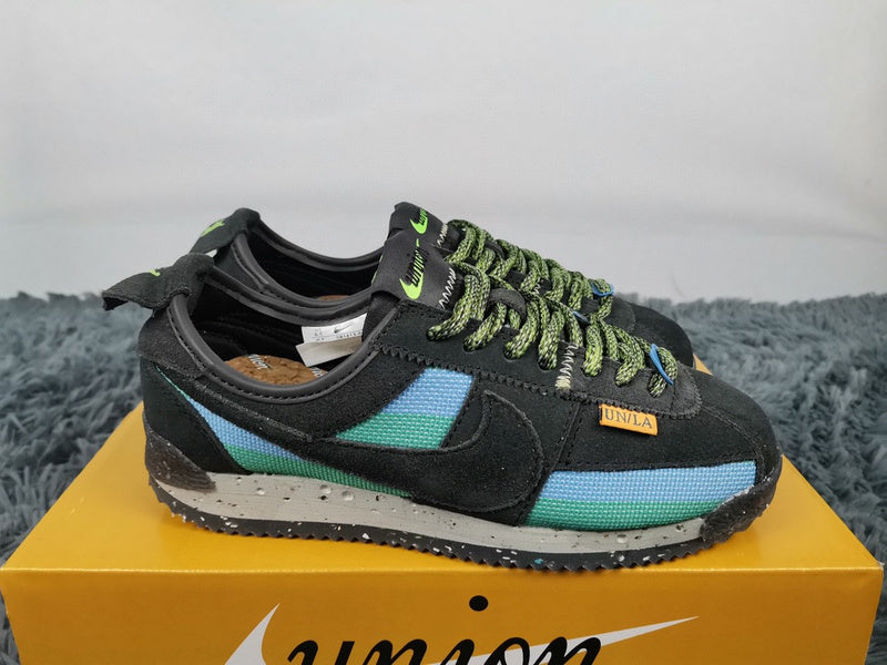 Nike tonal black luxury sneakers view 8 chunky sole construction