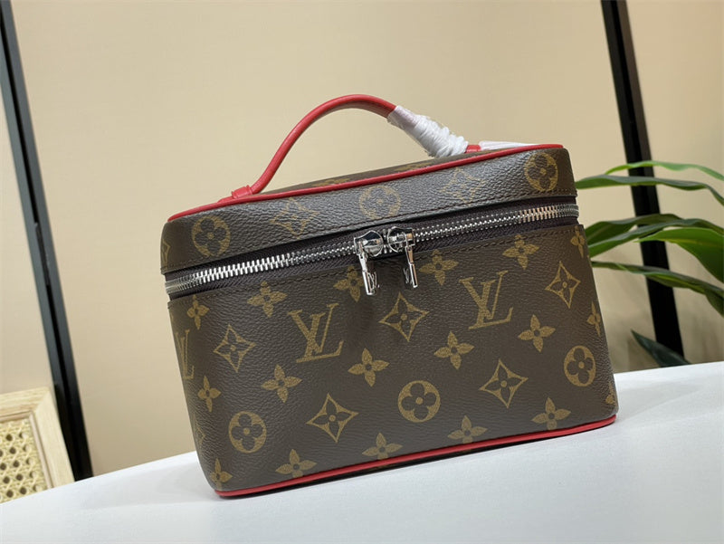  Everyday satchel front view 31