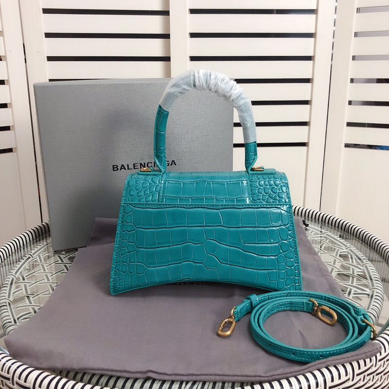 Interior view of chic everyday-luxe women's handbag – women's everyday handbag