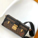  polished shopper bag styled with outfit 12