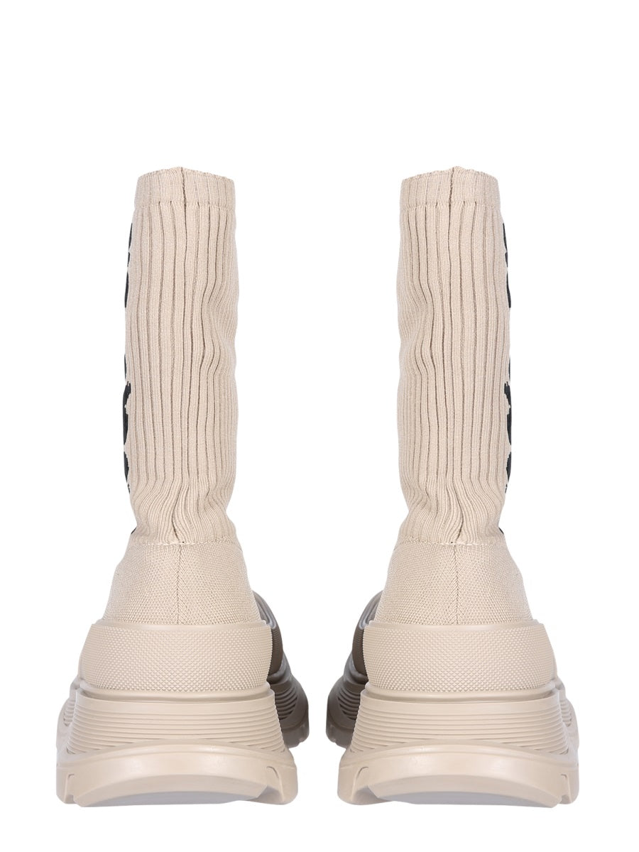 Alexander McQueen Shoes? Alexander Mcqueen Men Tread Slick Boot Premium Designer Casual Shoes