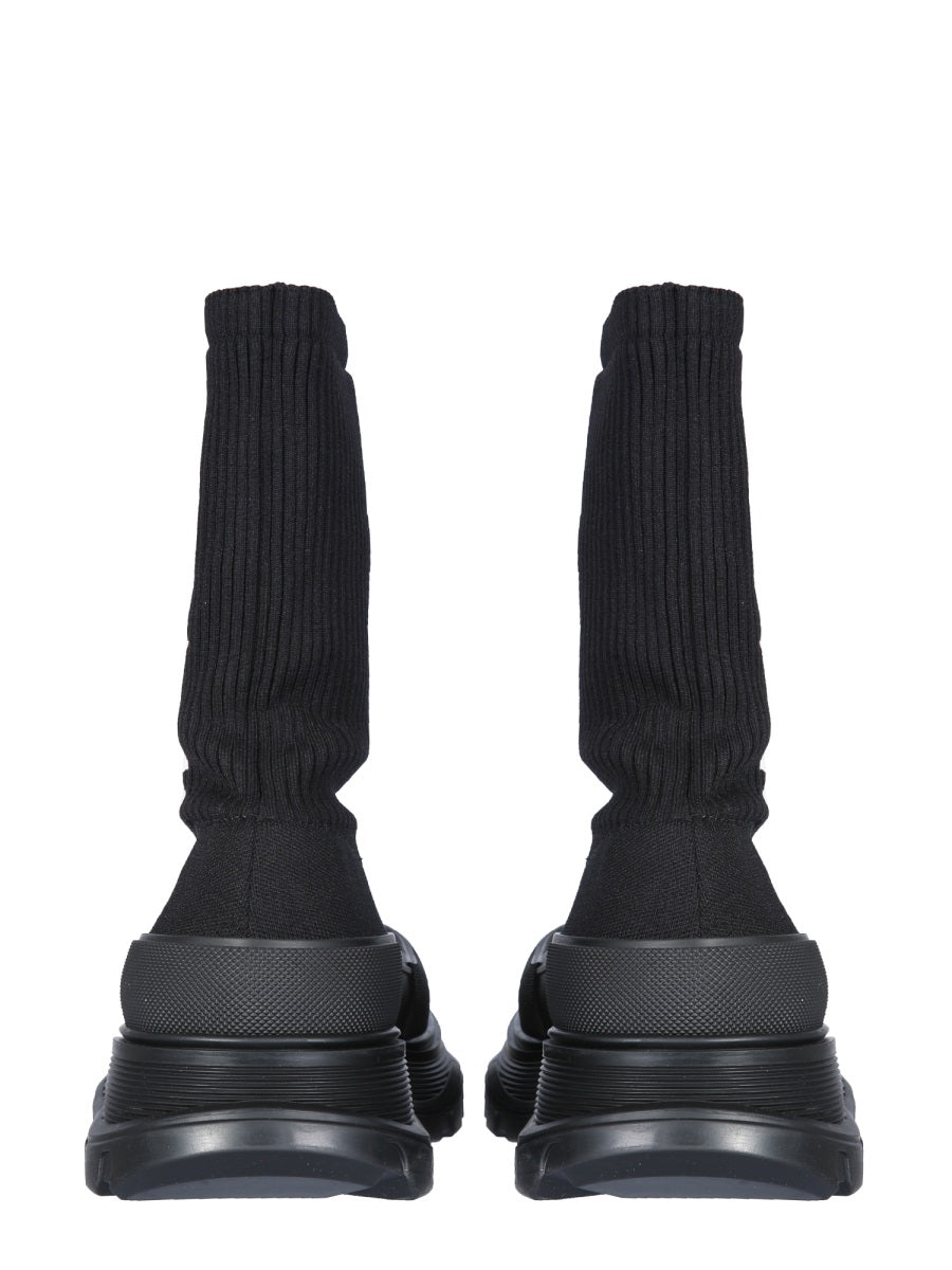 Alexander McQueen Shoes? Alexander Mcqueen Men Tread Slick Boot Premium Designer Casual Shoes