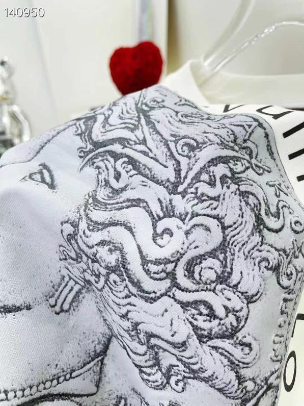 Full styled look of Louis Vuitton luxury clothing with runway-inspired design