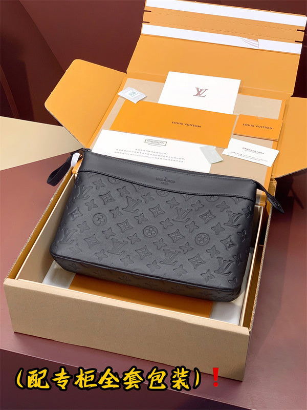  signature handbag detail view showing craftsmanship 20