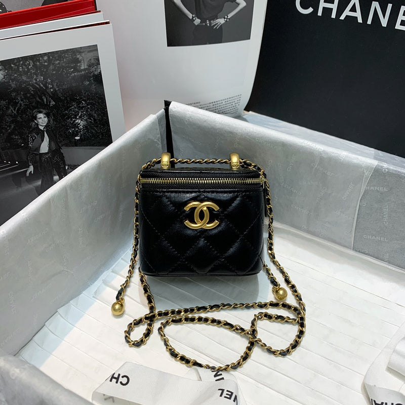  women's handbag, versatile design, view 4