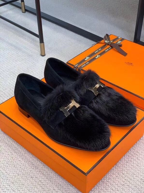 Hermes shoes Style 399 - packaging and accessories (alternate angle)