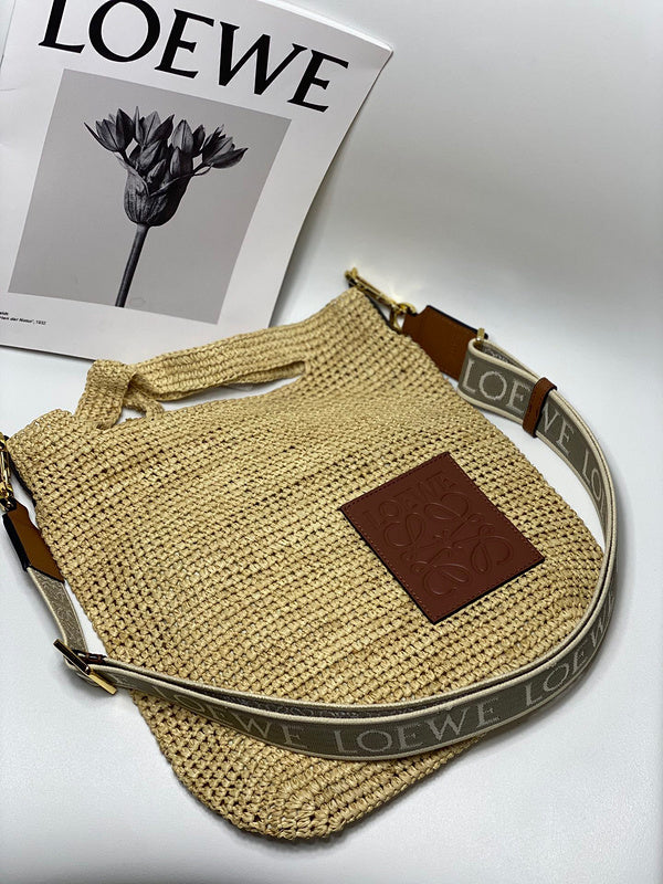 Ziva's Charm handbag – detail view (Standard Size)