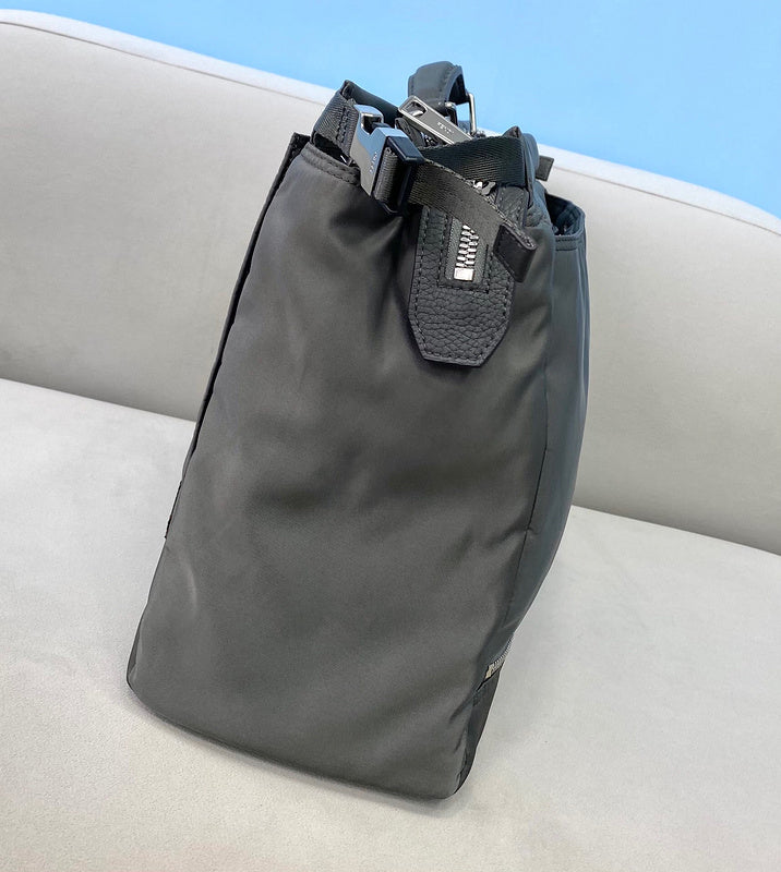 Ziva's Charm handbag – full view (42cm*15cm*30cm)
