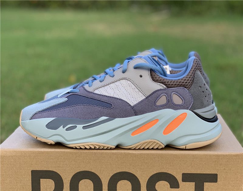 Nike Men's & Women's Iconic Street Trainers — Style 047 side view