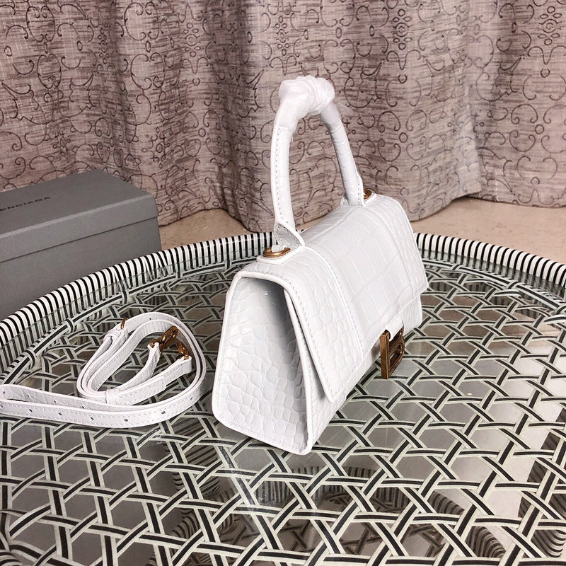 Interior view of structured signature women's handbag – women's premium purse