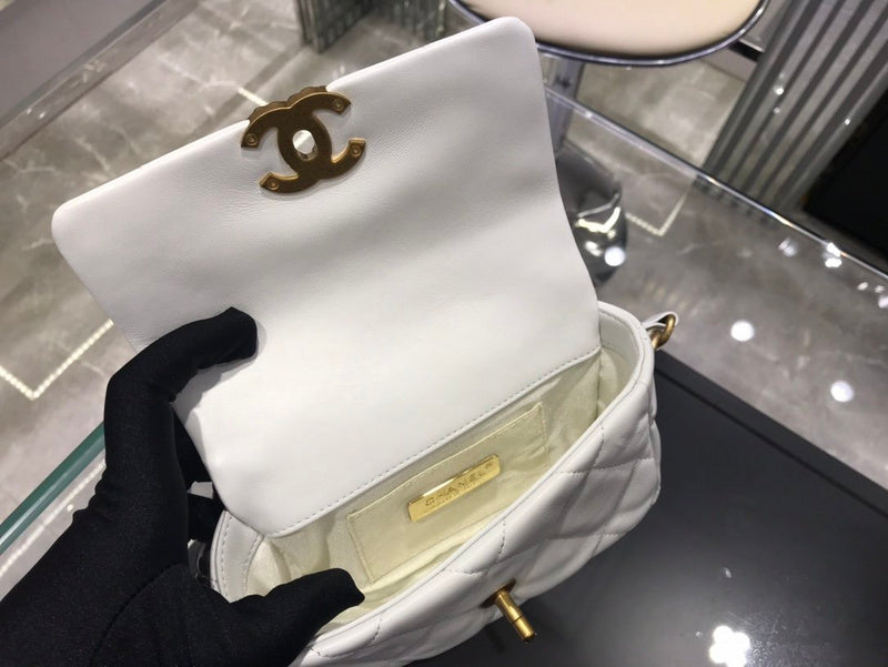  women's handbag, mid design, view 7