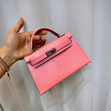  graceful shoulder bag styled with outfit
