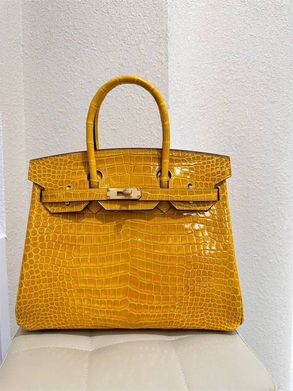  carryall bag interior and compartment view