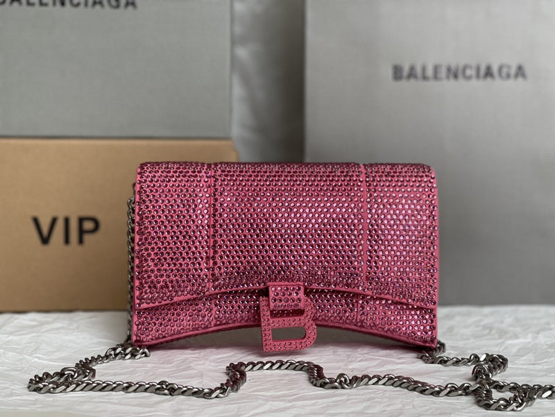 Zivas Charm Chic Craftsmanship Statement Handbag (Everyday Luxury Essential) – Angled View