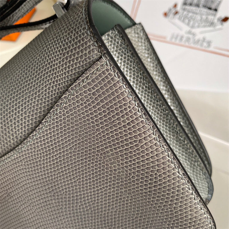  Understated shopper bag carried on shoulder 16
