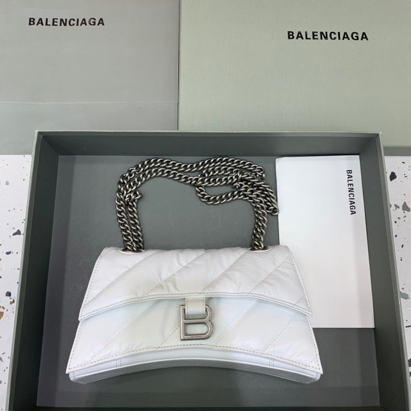 Contemporary Vegan Leather Handbag - Understated Luxury Look | Women's Luxury Handbag #276 - side angle view (image 2) of designer-inspired handbag