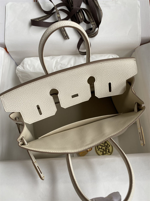 Interior view of minimalist premium bag