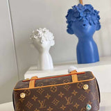Top view of signature everyday-luxe women's handbag – women's everyday handbag