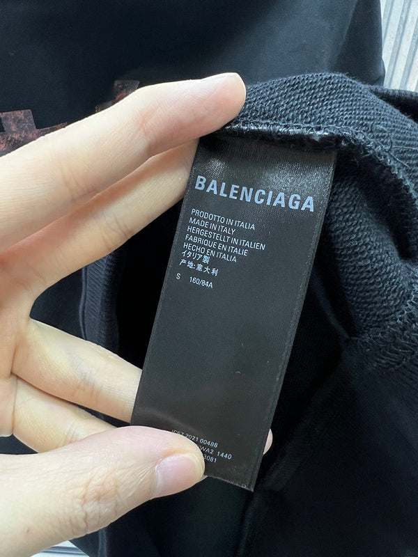 Front view of Balenciaga luxury piece style No.113