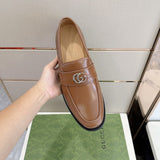 Gucci muted earth tones luxury sneakers view 7 retro runner design