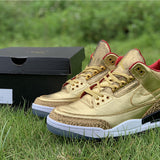 Nike Men's & Women's Luxury Low-Top Trainers — Style 117 close-up view