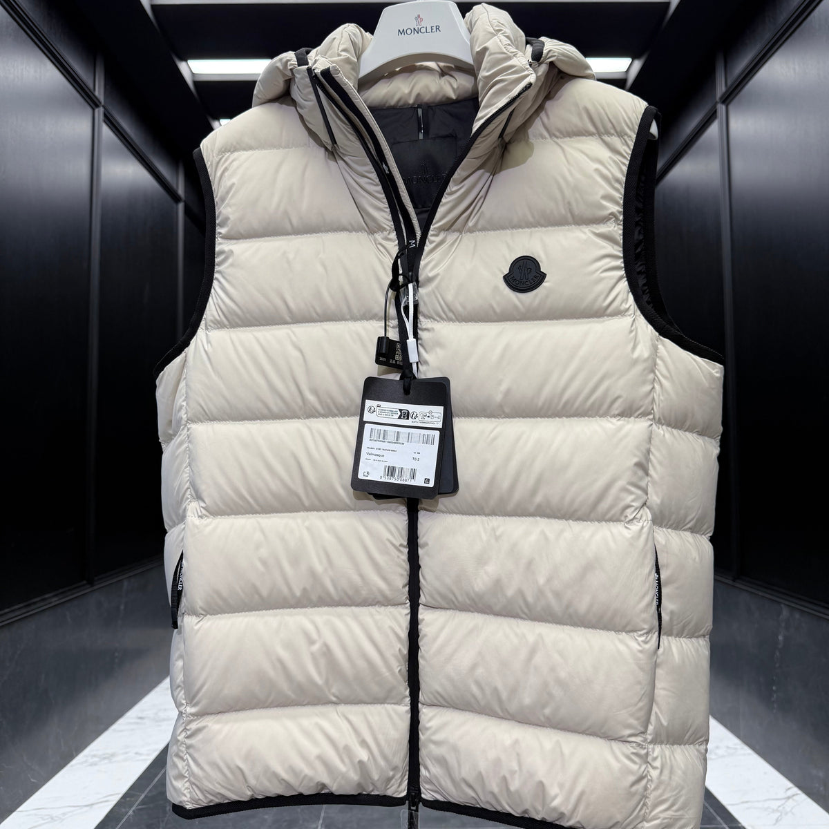 Vests? Monc Valmasque Vest Luxury Casual Designer Gilet