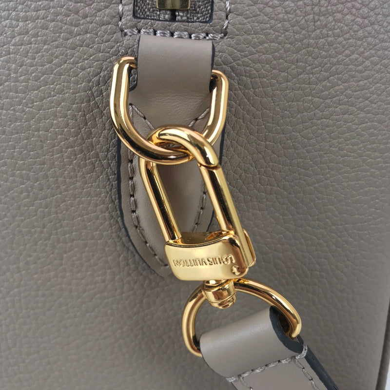 Handle and strap detail of chic structured women's handbag – women's premium purse
