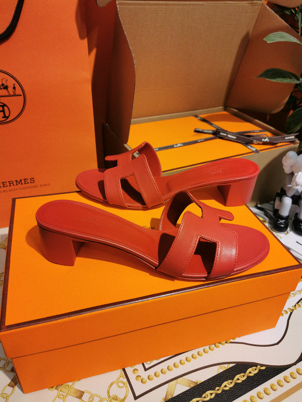 Hermès Grey Ankle Strap Sandals - Close-Up Texture View