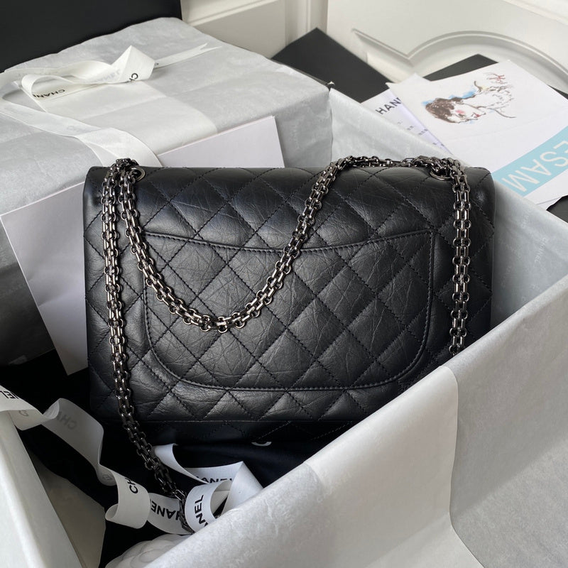  spacious purse view 6