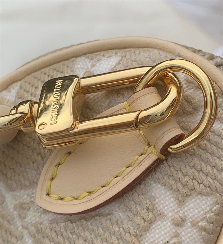  everyday satchel detail view showing craftsmanship