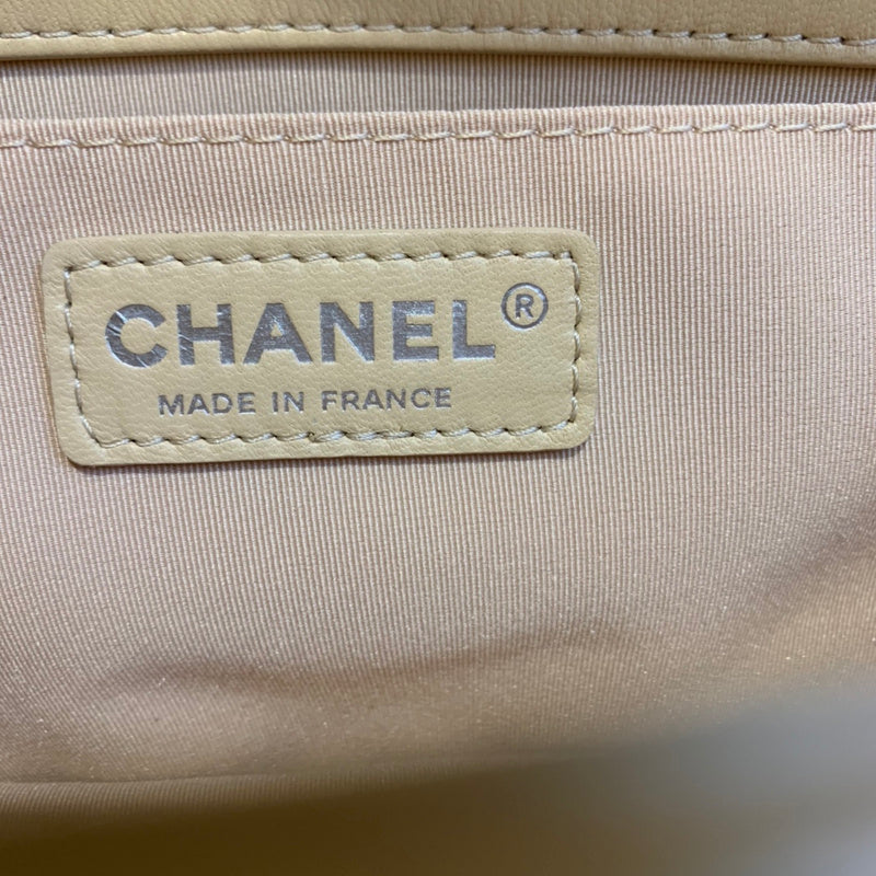  women's handbag, mid design, view 4