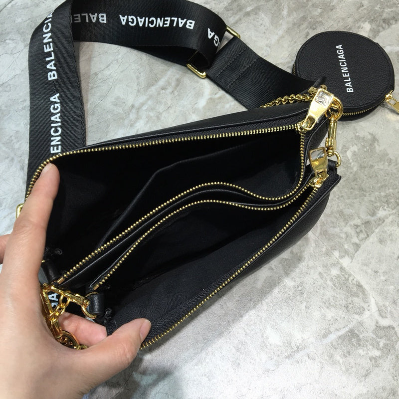 Timeless Premium PU Leather Handbag - Sleek Minimalist Lines | Women's Premium Handbag #981 - hardware and detail close-up (image 5) of designer-inspired handbag