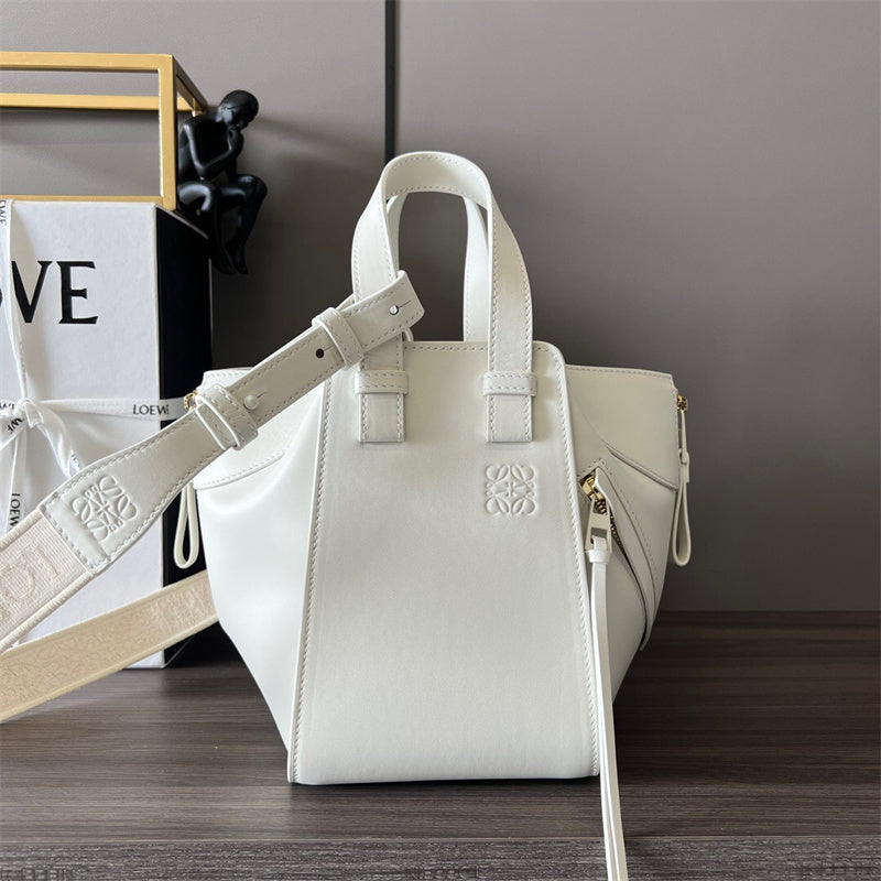 Ziva's Charm handbag – front view (24cm*10.5cm*16cm)