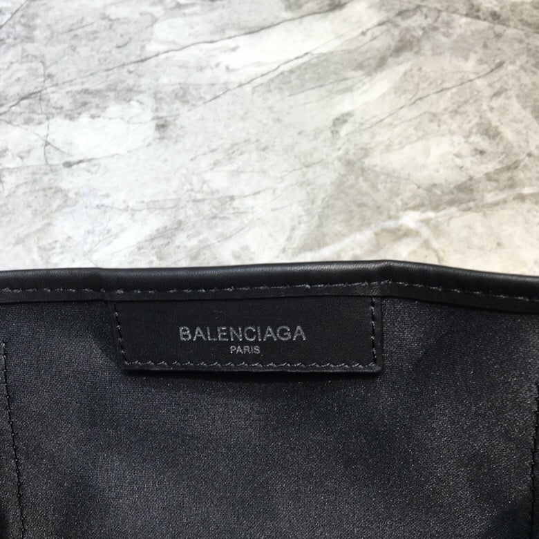 Structured Faux Leather Handbag - Understated Luxury Look | Women's Statement Accessory #770 - texture close-up (image 9) of designer-inspired handbag