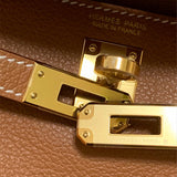  top-handle bag interior and compartment view