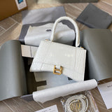 Ziva's Charm handbag – interior view (one versatile size)