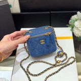  women's handbag, compact design, view 3