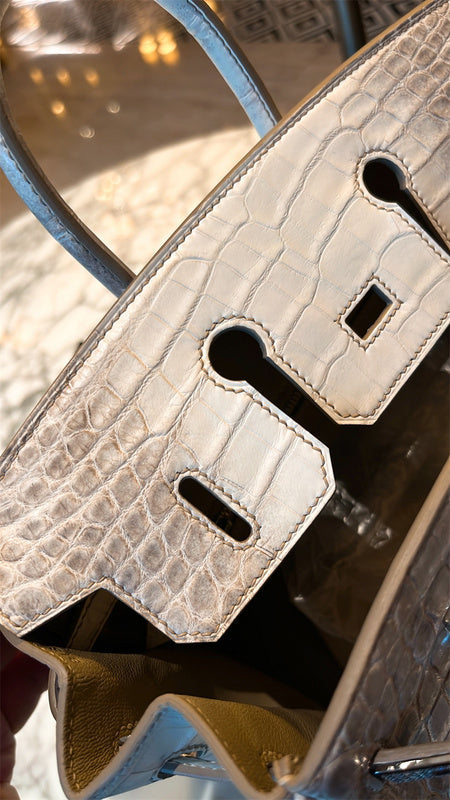  minimalist satchel detail view showing craftsmanship 14